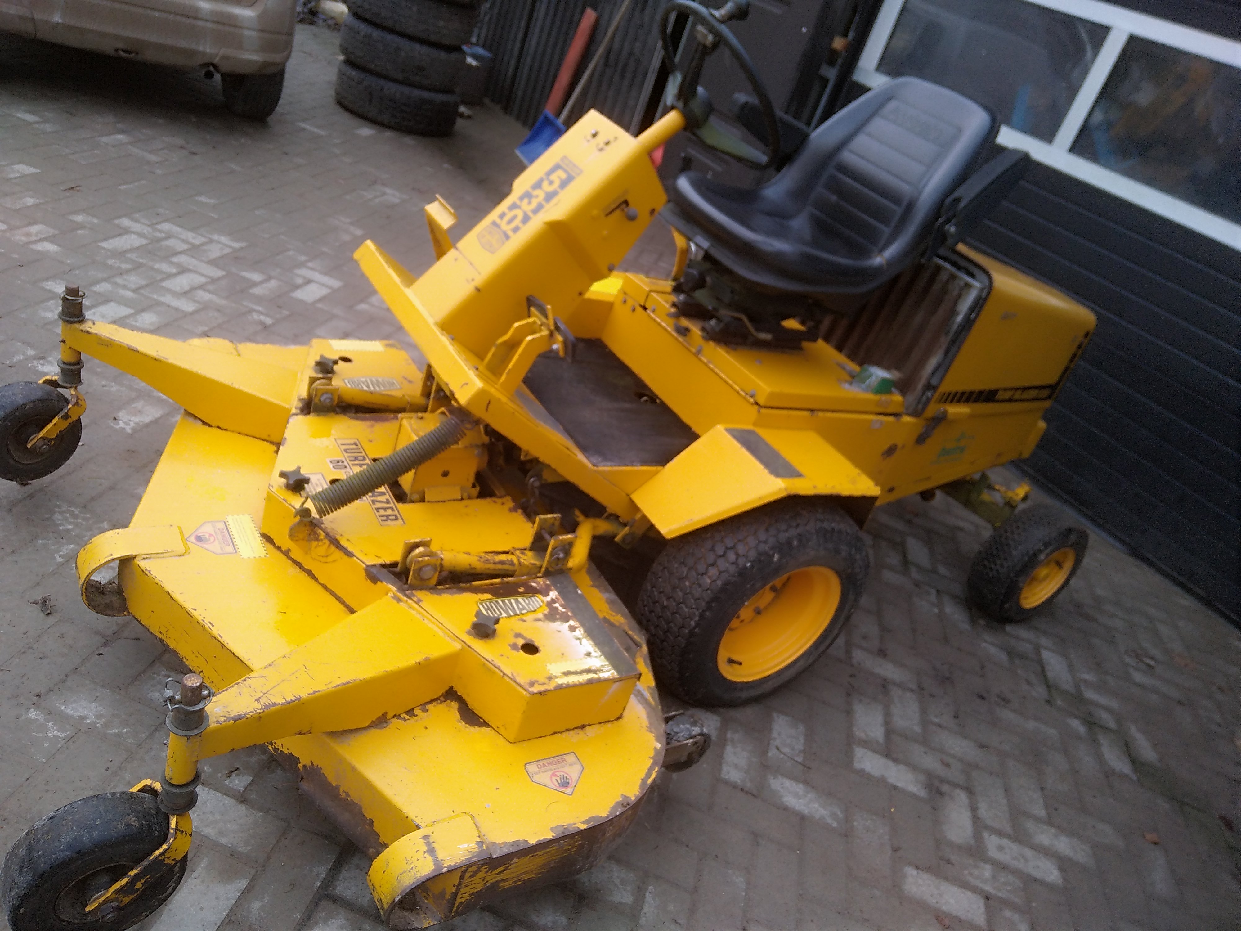 Profesionālais zāles pļāvējs