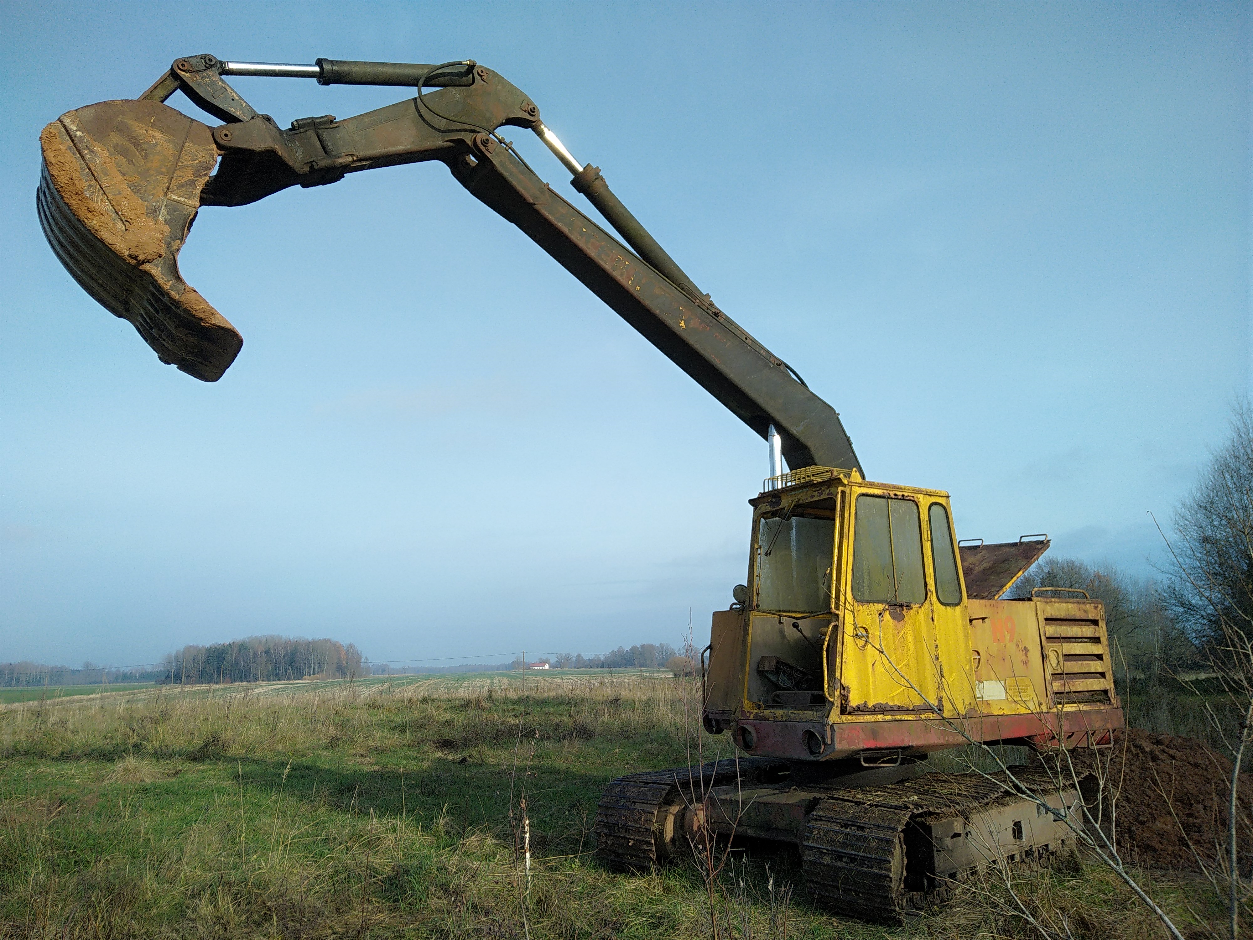 Ķēžu ekskavators Akerman H9 23t